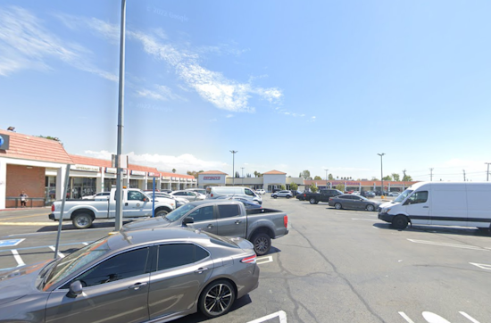 Los Angeles Fire Department Heroically Douses Fire at Granada Hills Strip Mall, No Injuries Reported