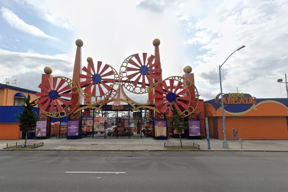 Luna Park in Brooklyn to Kick Off Season with Cyclone's 98th Anniversary and Free Egg Creams