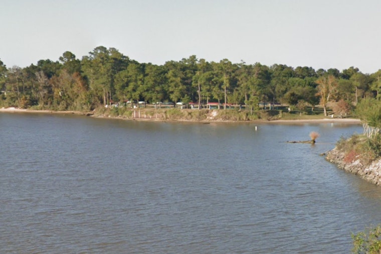 Man Dies After Driving Vehicle Into San Jacinto River in East Harris County