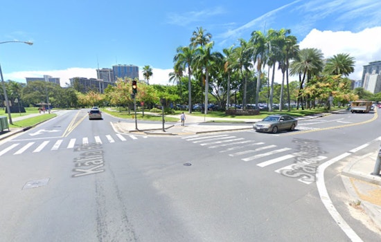 Man in Serious Condition After Being Hit by Vehicle in Waikiki, Honolulu Police Investigating