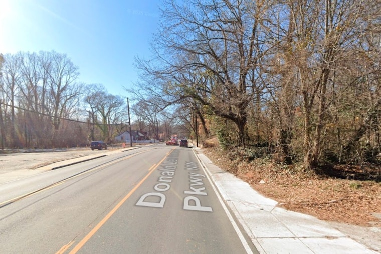 Man Wounded in Shooting on Donald Lee Hollowell Parkway, Atlanta Police Investigating
