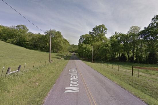 Maury County Mourns Loss in Mooresville Pike Rollover Accident, Driver Pronounced Dead at Scene