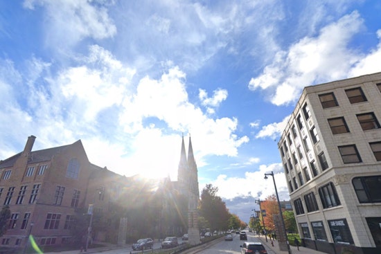 Mild Days Ahead in Milwaukee with Rainy Weekend in Forecast