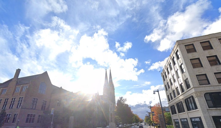 Mild Days Ahead in Milwaukee with Rainy Weekend in Forecast