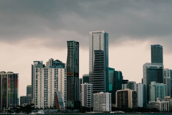 Mild Showers and Sunny Days to Adorn Miami's Week Ahead, with Warm Weekend in Forecast