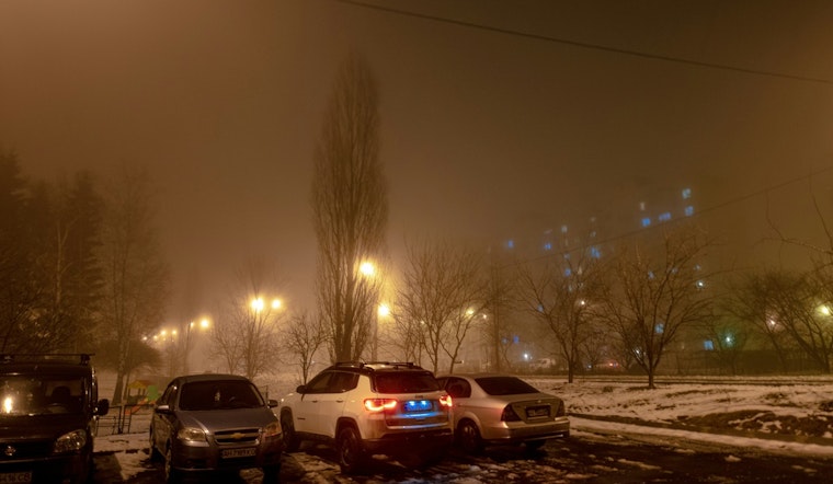Milwaukee Faces Week Thunderstorms and Potential Rain-Snow Mix Ahead