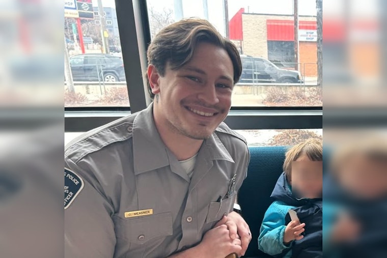 Minneapolis Community Service Officer Praised for Reuniting Lost Wallet with Owner