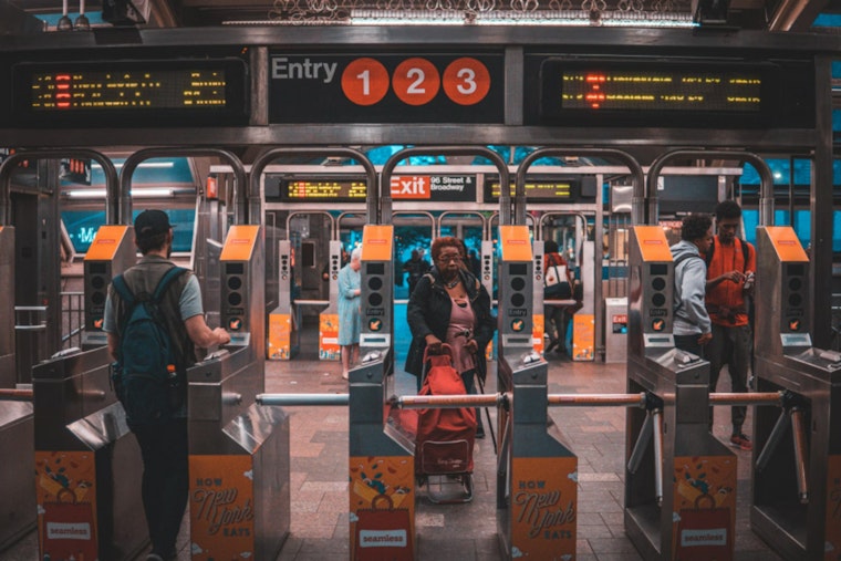 MTA to Phase Out MetroCard Sales in NYC by Year's End, Shifts to OMNY System