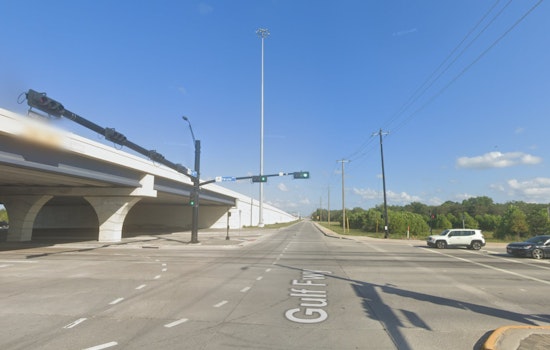 Multi-Vehicle Collision on Gulf Freeway Near FM 646 in League City Injures Six, Spills Hazardous Materials