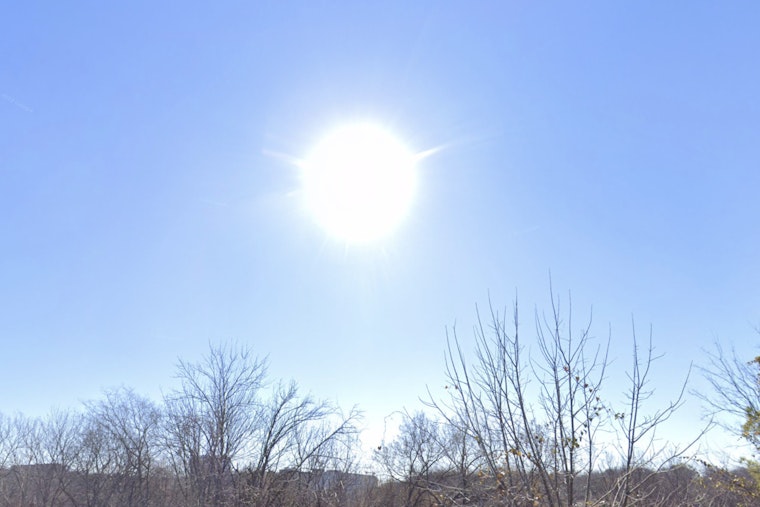 Nashville Enjoys Mild Weather with Sunny Skies Before Weekend Showers Move In