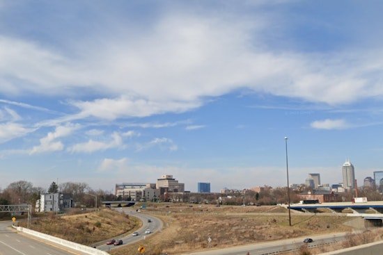 National Weather Service Forecasts Mild Temperatures, Gusts, and Rain in Indianapolis