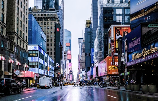 New York City Boroughs Face Unpredictable Spring Weather with Wind and Rain Across Manhattan, Brooklyn, and Beyond