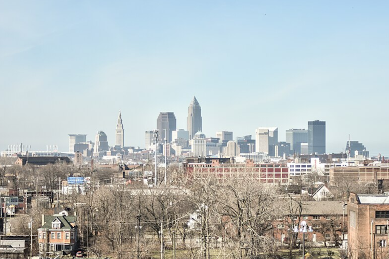 Ohio and Great Lakes Bracing for Potent Midweek Windstorm, NWS Cleveland Forecasts Brief Calm Before Storm