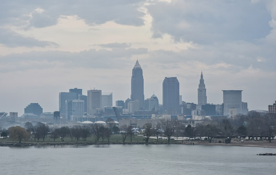 Ohioans Brace for Wind Gusts and Rain Showers, Erie County, PA, Monitors Potential for 45 mph Winds