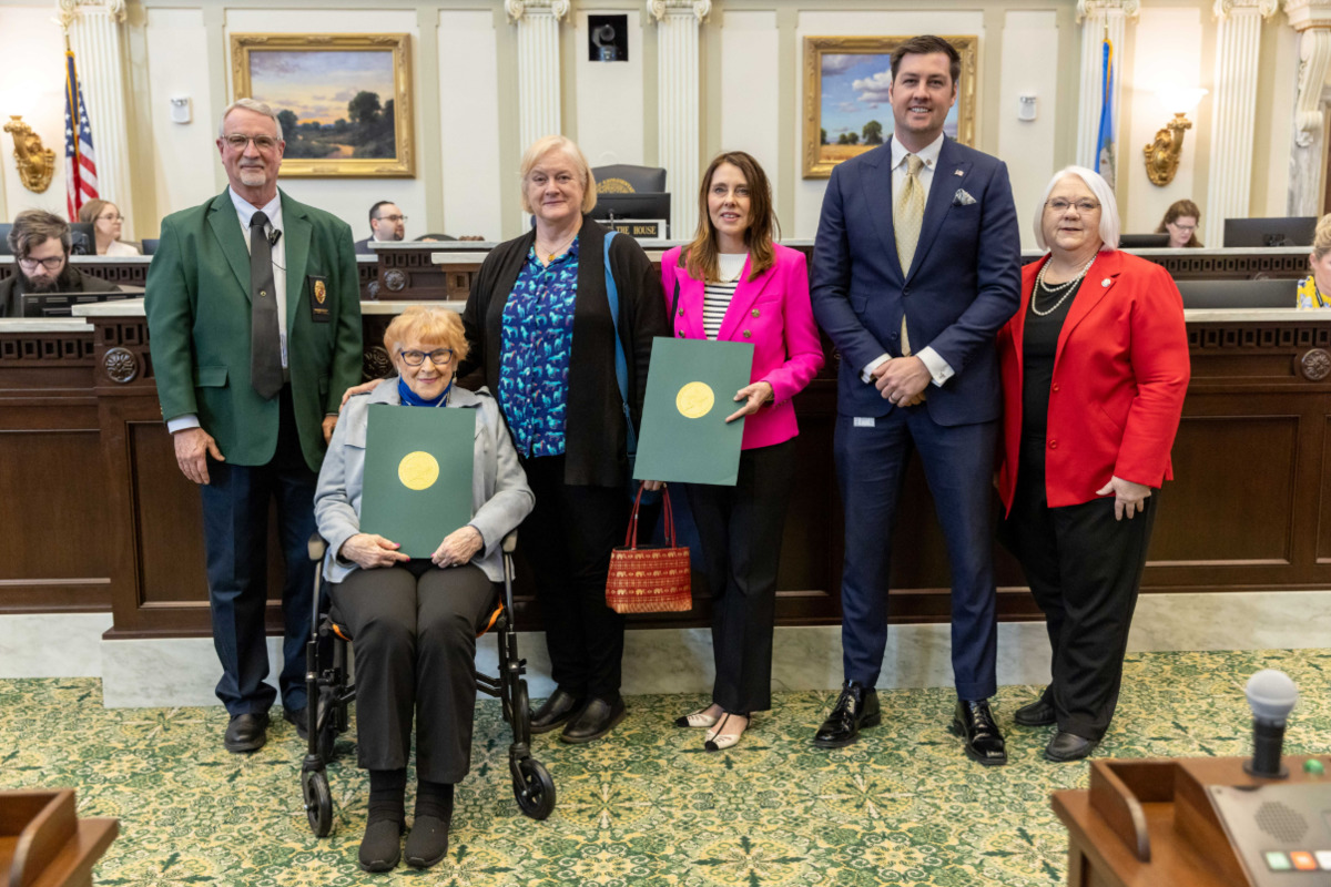 Oklahoma House Honors Female Aeronautics Pioneers on Rosie the Riveter