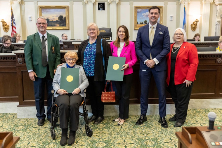 Oklahoma House Honors Female Aeronautics Pioneers on Rosie the Riveter Day