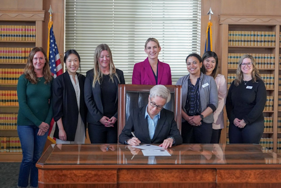 Oregon Governor Tina Kotek Declares March 10 as Abortion Provider Appreciation Day Amidst National Reproductive Rights Battles