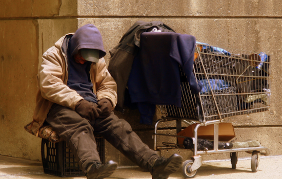 Orlando Launches "Dignity Buses" to Shelter Homeless, Amid Heated Debate on City's Efforts