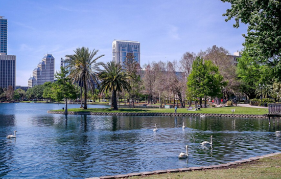 Orlando Residents to Revel in Warm Weekend with Chance of Sunday Showers