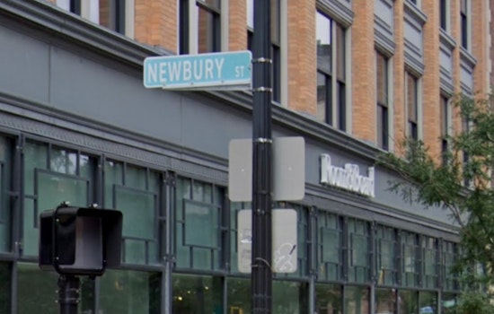 Pennsylvania Teen Charged with Making Bomb Threat at Boston's Newbury Street Store