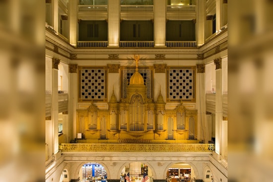 Philadelphia Bids Adieu to Macy's with Wanamaker Organ's Majestic Final Concert