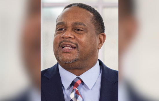 Pittsburgh Mayor Ed Gainey Champions Resident-Led Public Housing Reform during Manchester Commons Walk and Talk