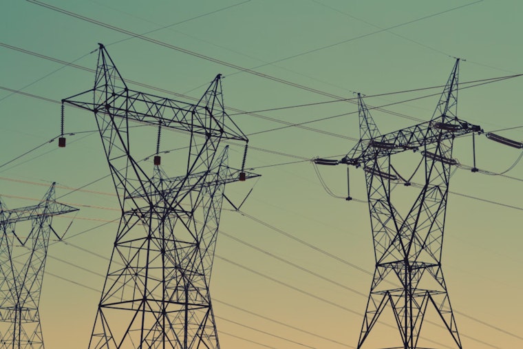 Power Restored in Grand Rapids After Early Morning Blackout Disrupts Traffic and Services