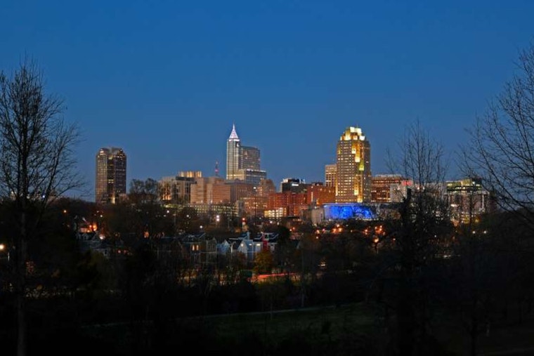 Raleigh Goes Dark to Safeguard Migratory Birds, City Facilities to Dim Lights, Residents Encouraged to Follow Suit