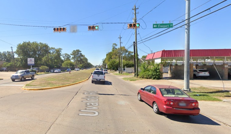Robbery Suspect Struck by Vehicle During Escape Attempt on East Freeway in Harris County