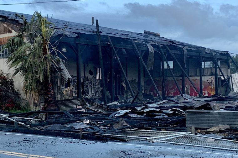 San José Fire Department Extinguishes Morning Blaze at Vacant Warehouse Near SAP Center