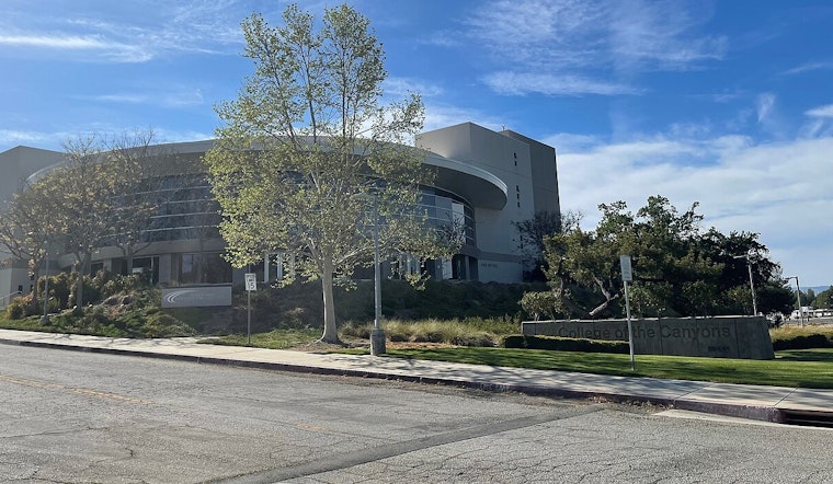 Santa Clarita Students Alarmed by Repeated Peeping Tom Incidents at College of the Canyons