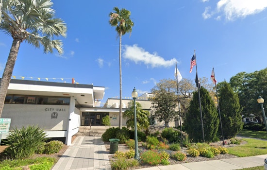 Sarasota City Hall Celebrates Women's Empowerment with Petticoat Painters Exhibit for Women’s History Month