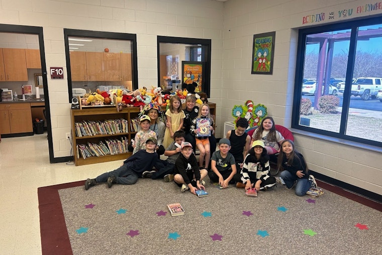 Savannah Officer Engages Young Minds During Read Across America Week at Northside Elementary