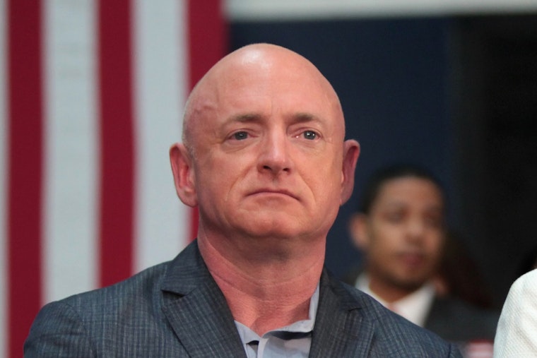 Senator Mark Kelly Advocates for Labor Rights, Endorses PRO Act to Empower Arizona's Working Families