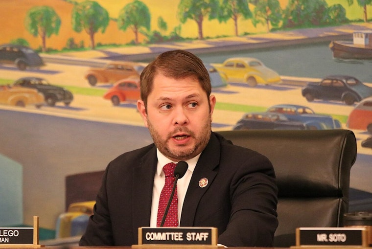 Senator Ruben Gallego Champions "Lower Drug Costs for Families Act" to Curb Big Pharma's Price Hikes