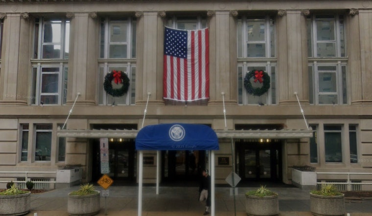 Senator Wyden Battles VA Over Ditched Contracts Endangering Veteran Healthcare Nationwide