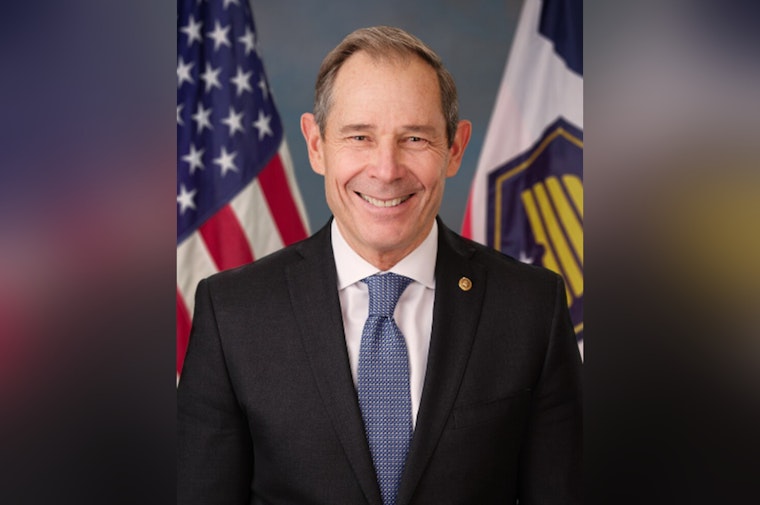 Senators Kelly and Curtis Introduce Bipartisan Bill for Greater Transparency in Federal Environmental Reviews