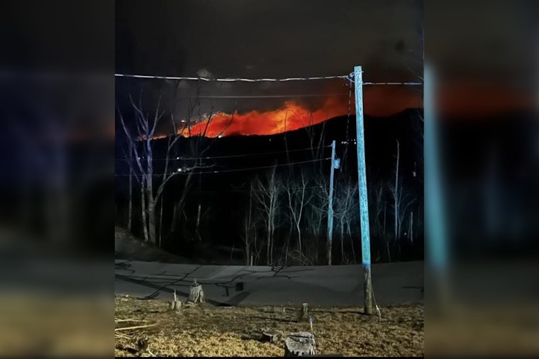 Sevier County Residents Return Home as Evacuation Orders Lifted Amid Brush Fire Battle