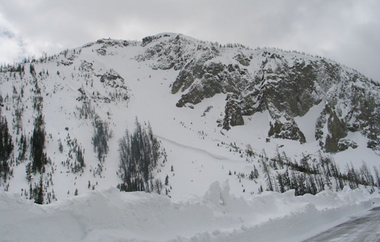 Skier Found Deceased After Avalanche at Hoyt Peak in Summit County