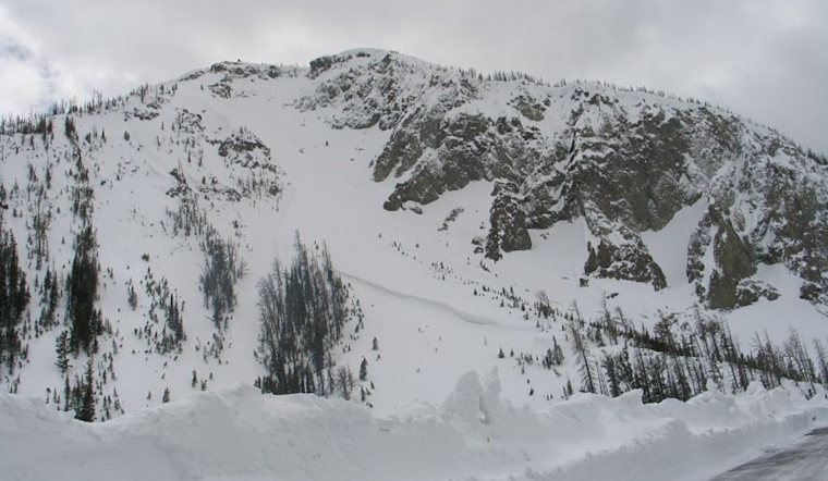 Skier Found Deceased After Avalanche at Hoyt Peak in Summit County