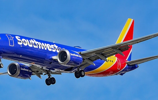 Southwest Pilots Hailed for Averting Disaster with Last-Minute Maneuver at Chicago's Midway Airport