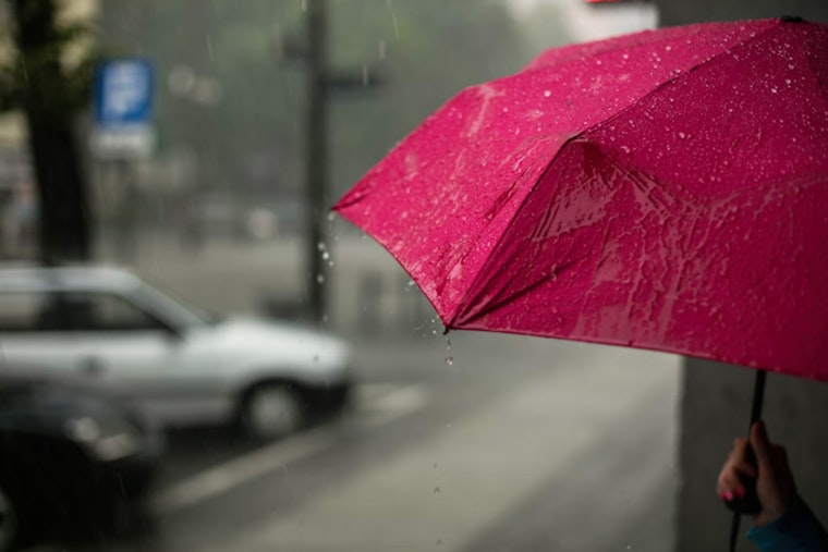 St. Louis Braces for Mixed Weather with Rain, Haze, and Potential Snow
