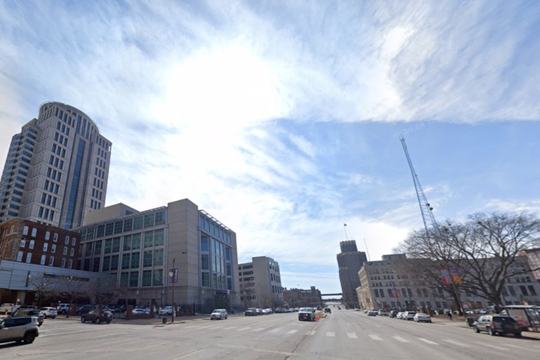 St. Louis Braces for Sunny Days Ahead with Potential Weekend Thunderstorms, NWS Reports