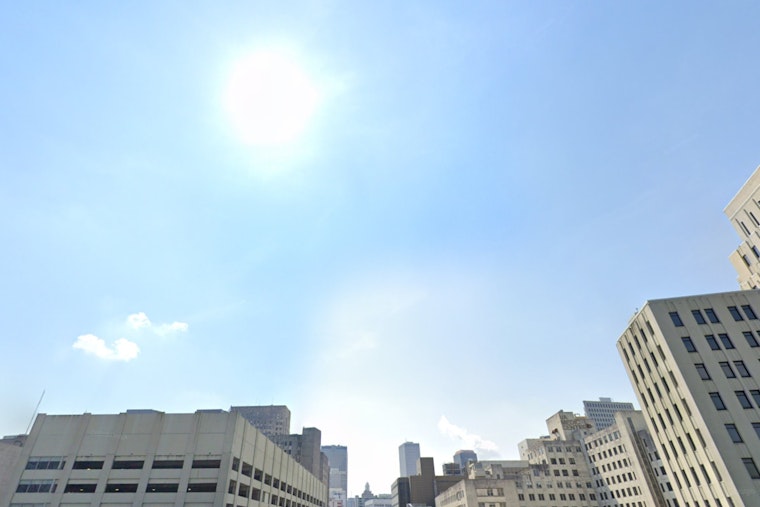 Sunny and Breezy Days Ahead for New Orleans, NWS Predicts Mild Week with Weekend Showers