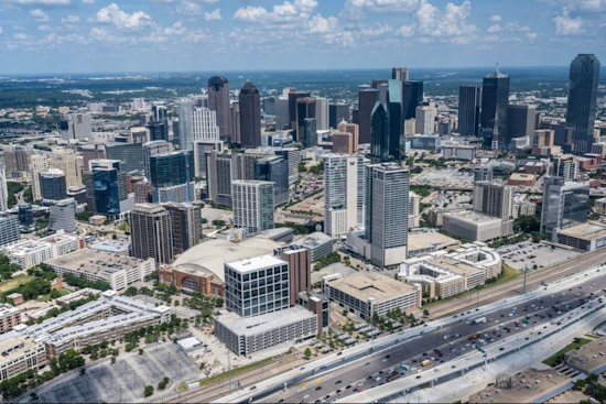 Sunny Skies Ahead: Dallas Welcomes Mid-70s to Low 80s with Gentle Breezes, Says National Weather Service