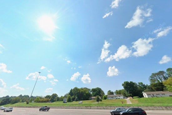 Sunny Skies and Warmer Temperatures Ahead for Knoxville with Potential Showers by Week's End