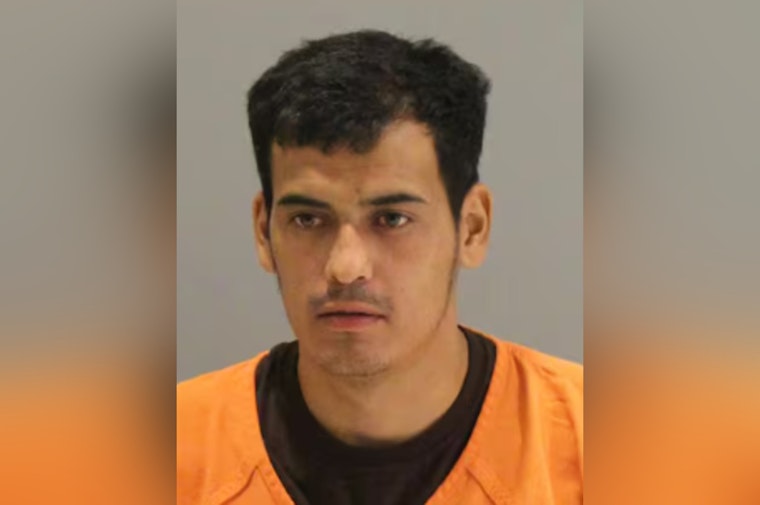 Suspected Drunk Driver Eswin Mejia Extradited to U.S. After 9 Years for Alleged Fatal 2016 Nebraska Car Crash