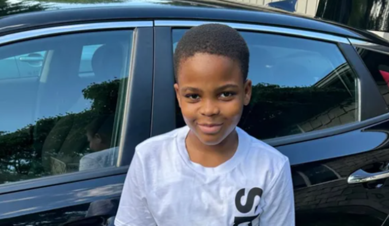 Tavares Community Unites in Candlelight Vigil for 10-Year-Old Xavier Williams Amidst Tragic Loss