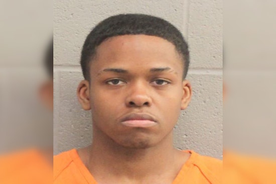 Teen Arrested Following High-Speed Chase in Stolen Vehicle in Harris County