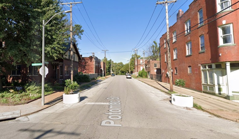 Teenager Suspected of Armed Carjacking and Robbery in St. Louis as Engaged Parking Brake Leads to Victim's Car Recovery